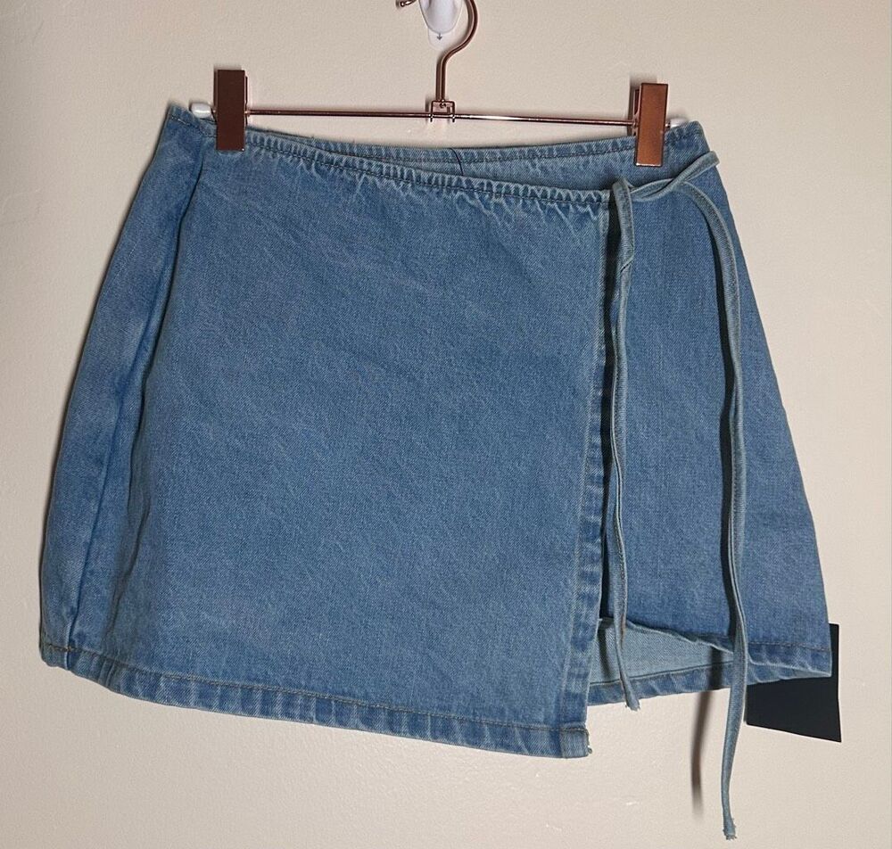 πΈ Lulus Medium Wash Denim Wrap Skirt Size XS New